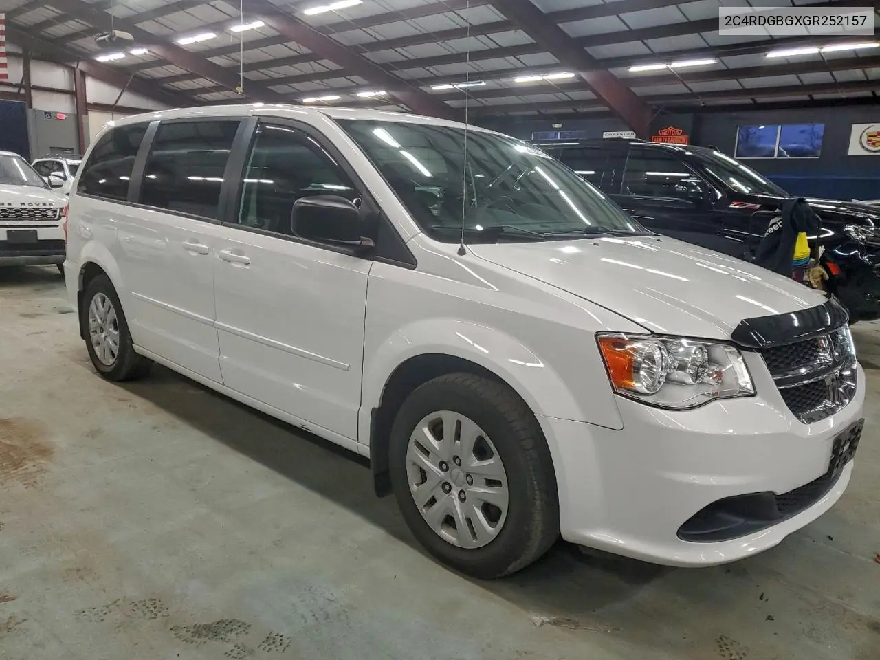 2C4RDGBGXGR252157 2016 Dodge Grand Caravan Se
