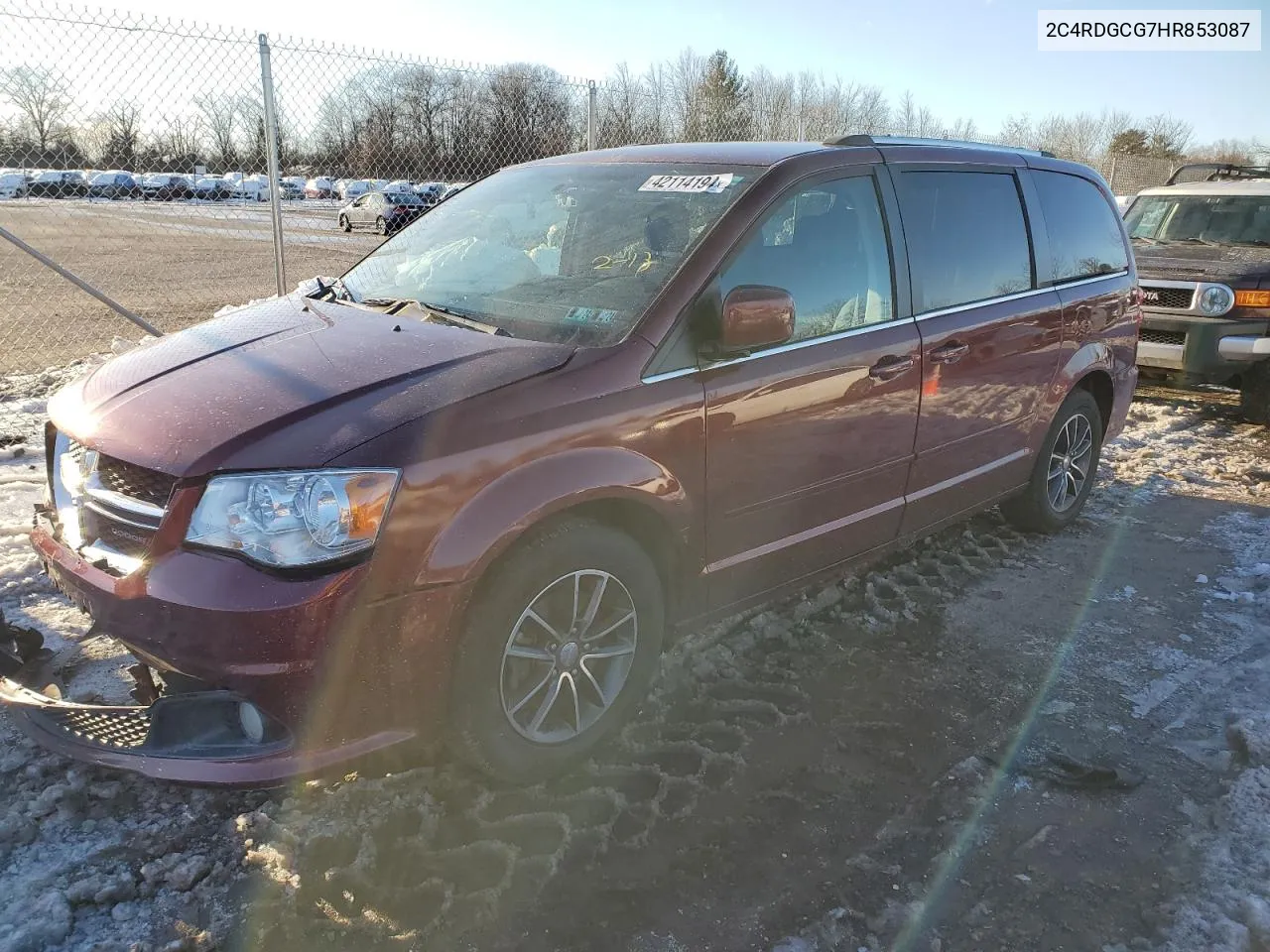 2C4RDGCG7HR853087 2017 Dodge Grand Caravan Sxt