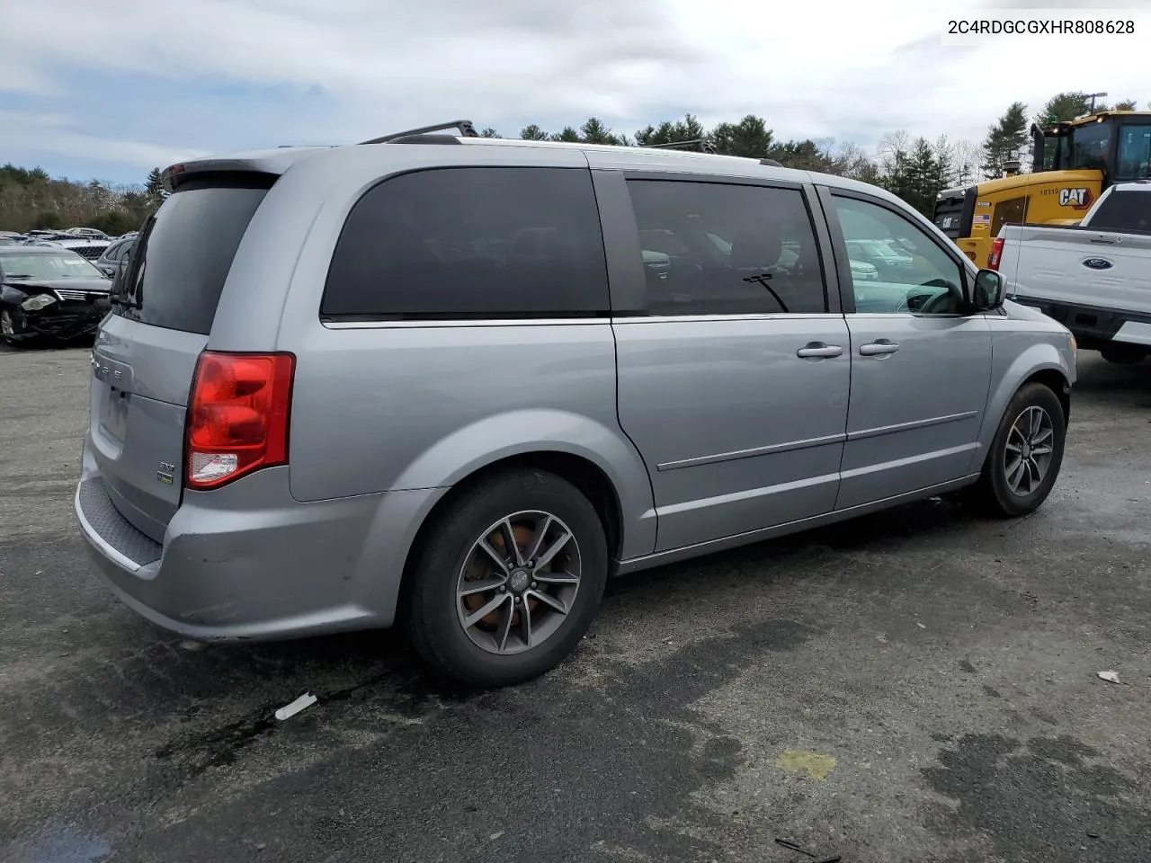 2C4RDGCGXHR808628 2017 Dodge Grand Caravan Sxt