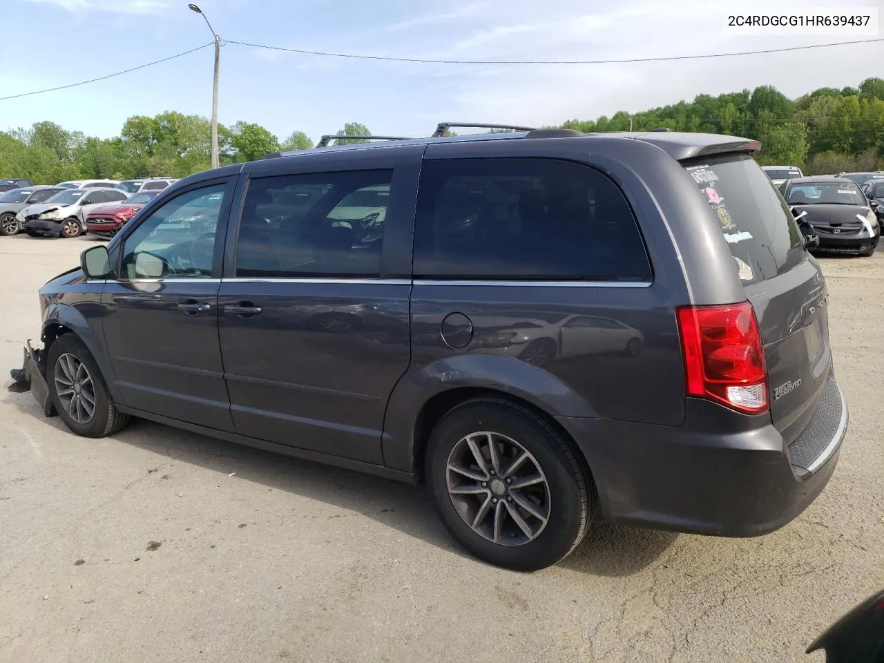 2C4RDGCG1HR639437 2017 Dodge Grand Caravan Sxt