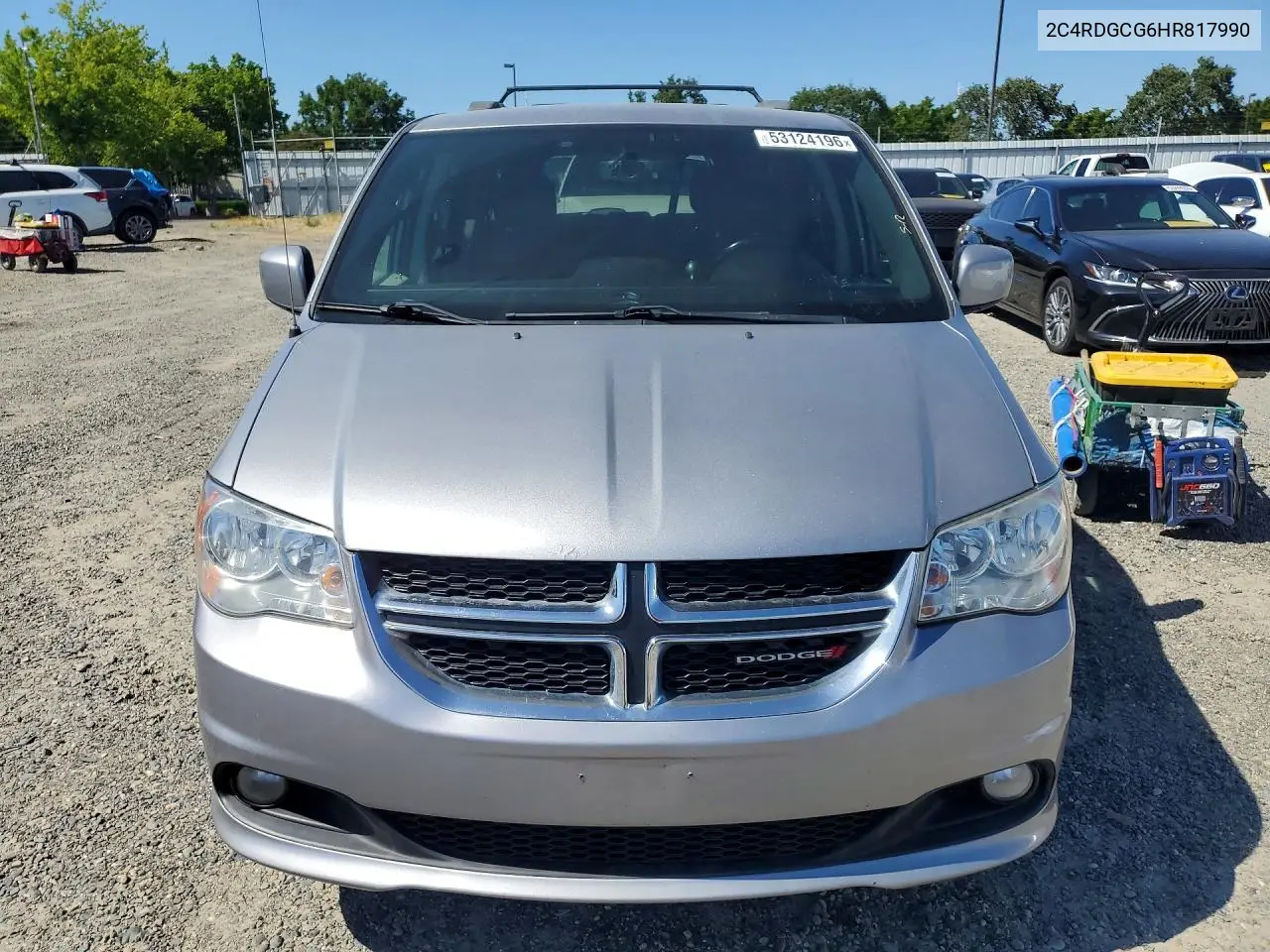 2C4RDGCG6HR817990 2017 Dodge Grand Caravan Sxt