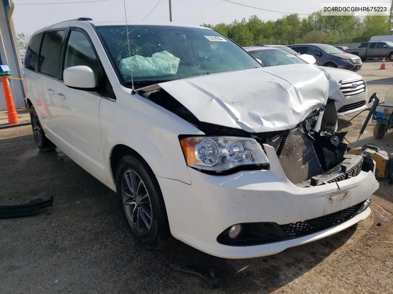 2C4RDGCG8HR675223 2017 Dodge Grand Caravan Sxt