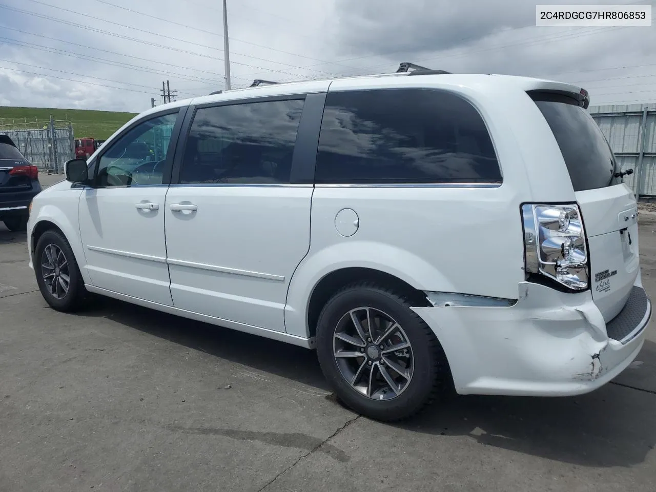 2C4RDGCG7HR806853 2017 Dodge Grand Caravan Sxt