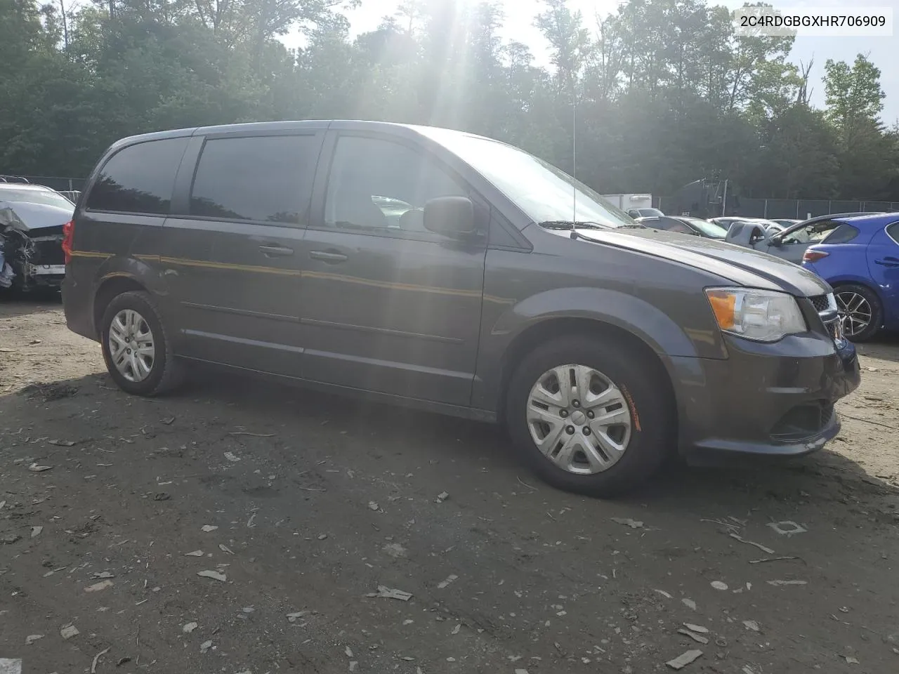 2C4RDGBGXHR706909 2017 Dodge Grand Caravan Se