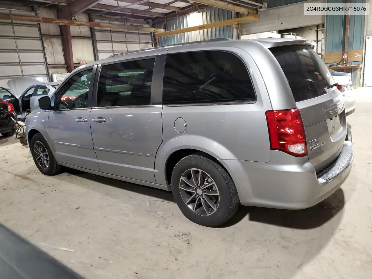 2C4RDGCG3HR715076 2017 Dodge Grand Caravan Sxt