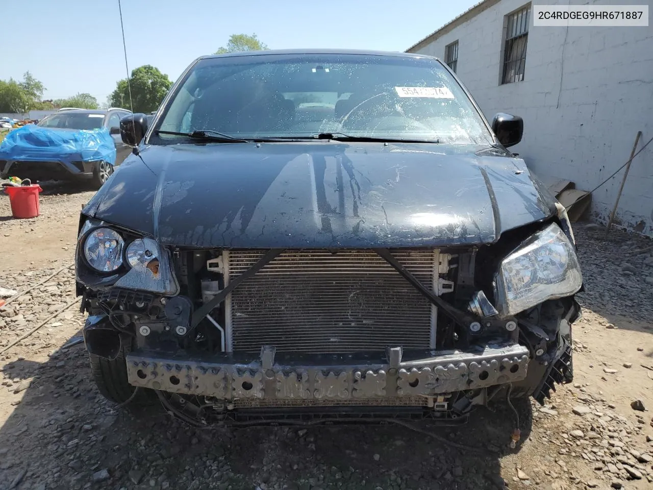 2C4RDGEG9HR671887 2017 Dodge Grand Caravan Gt