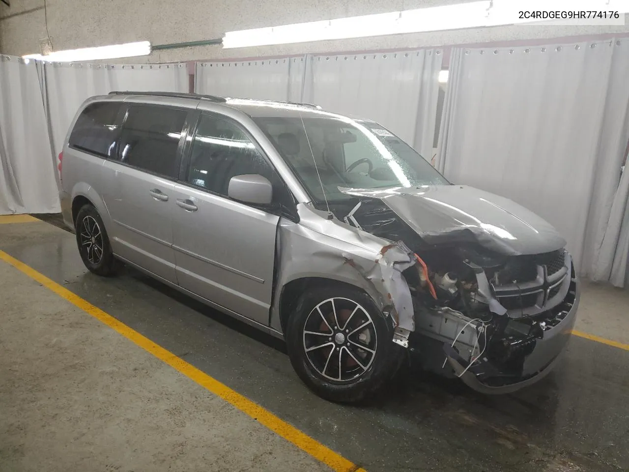 2C4RDGEG9HR774176 2017 Dodge Grand Caravan Gt