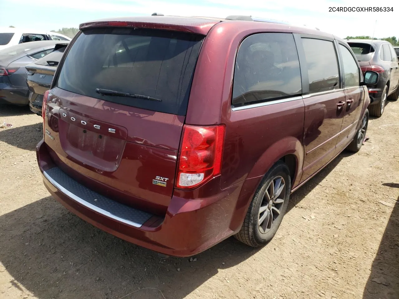 2C4RDGCGXHR586334 2017 Dodge Grand Caravan Sxt