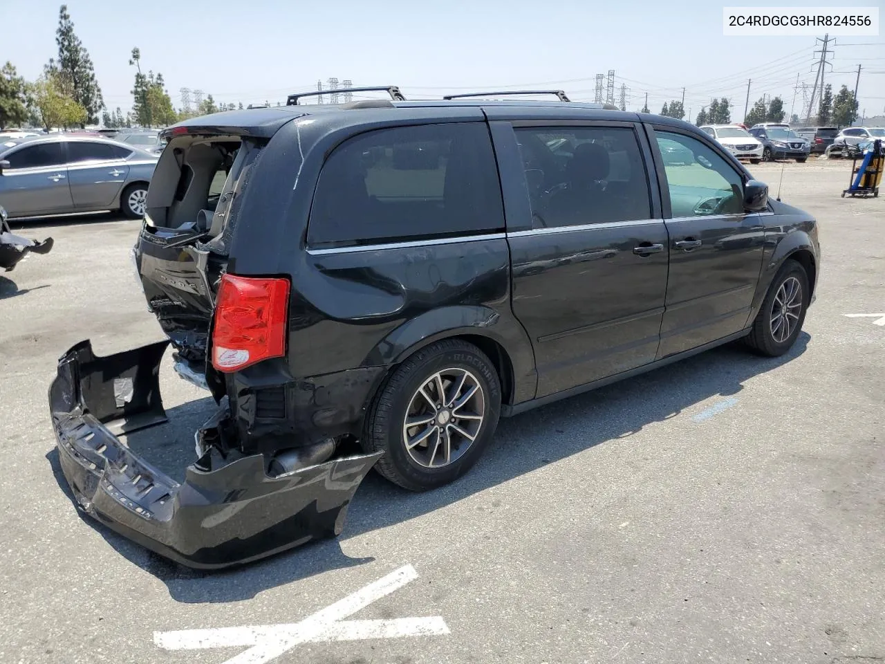 2017 Dodge Grand Caravan Sxt VIN: 2C4RDGCG3HR824556 Lot: 57354474