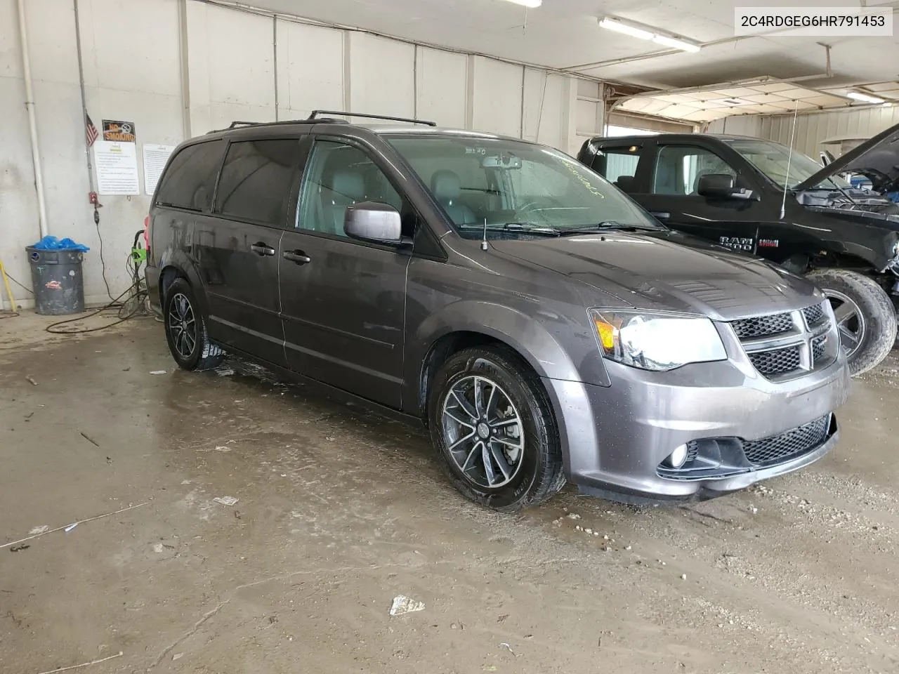 2C4RDGEG6HR791453 2017 Dodge Grand Caravan Gt