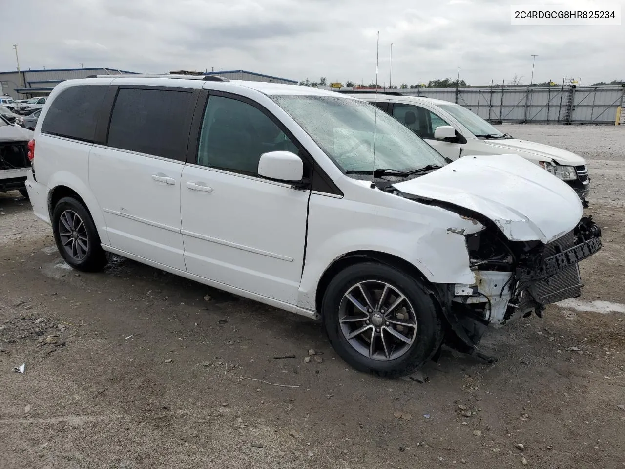 2C4RDGCG8HR825234 2017 Dodge Grand Caravan Sxt