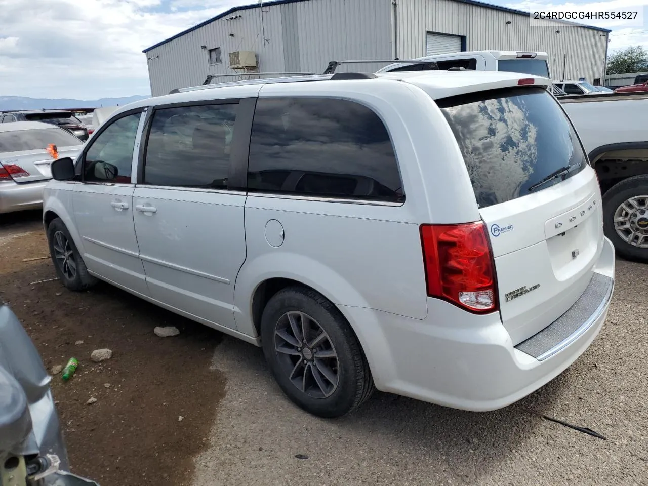 2C4RDGCG4HR554527 2017 Dodge Grand Caravan Sxt