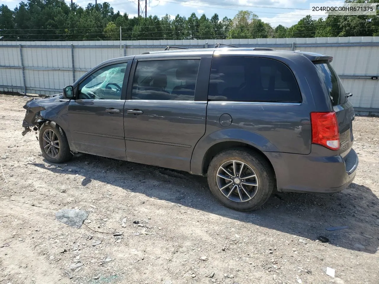 2C4RDGCG0HR671375 2017 Dodge Grand Caravan Sxt