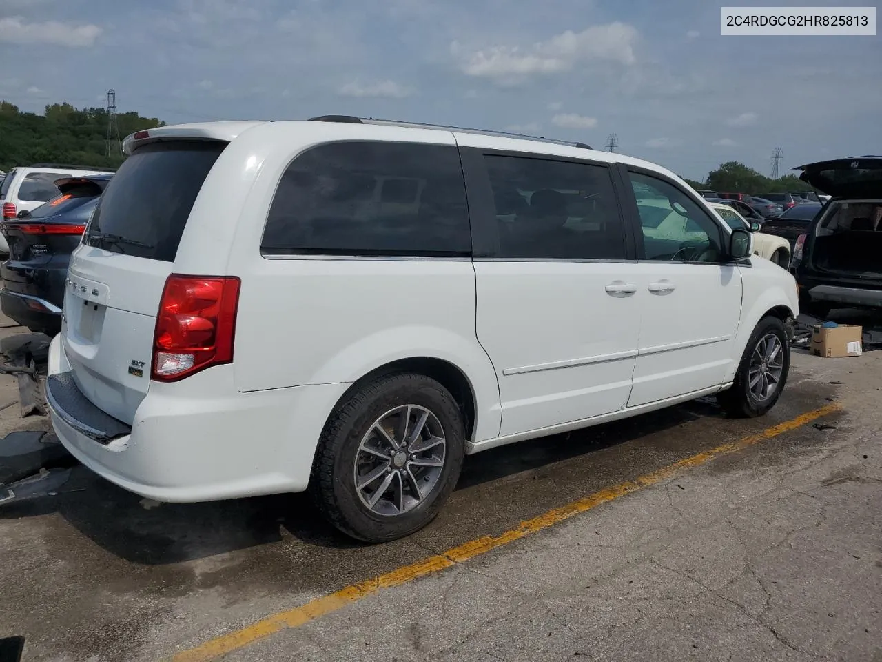 2C4RDGCG2HR825813 2017 Dodge Grand Caravan Sxt