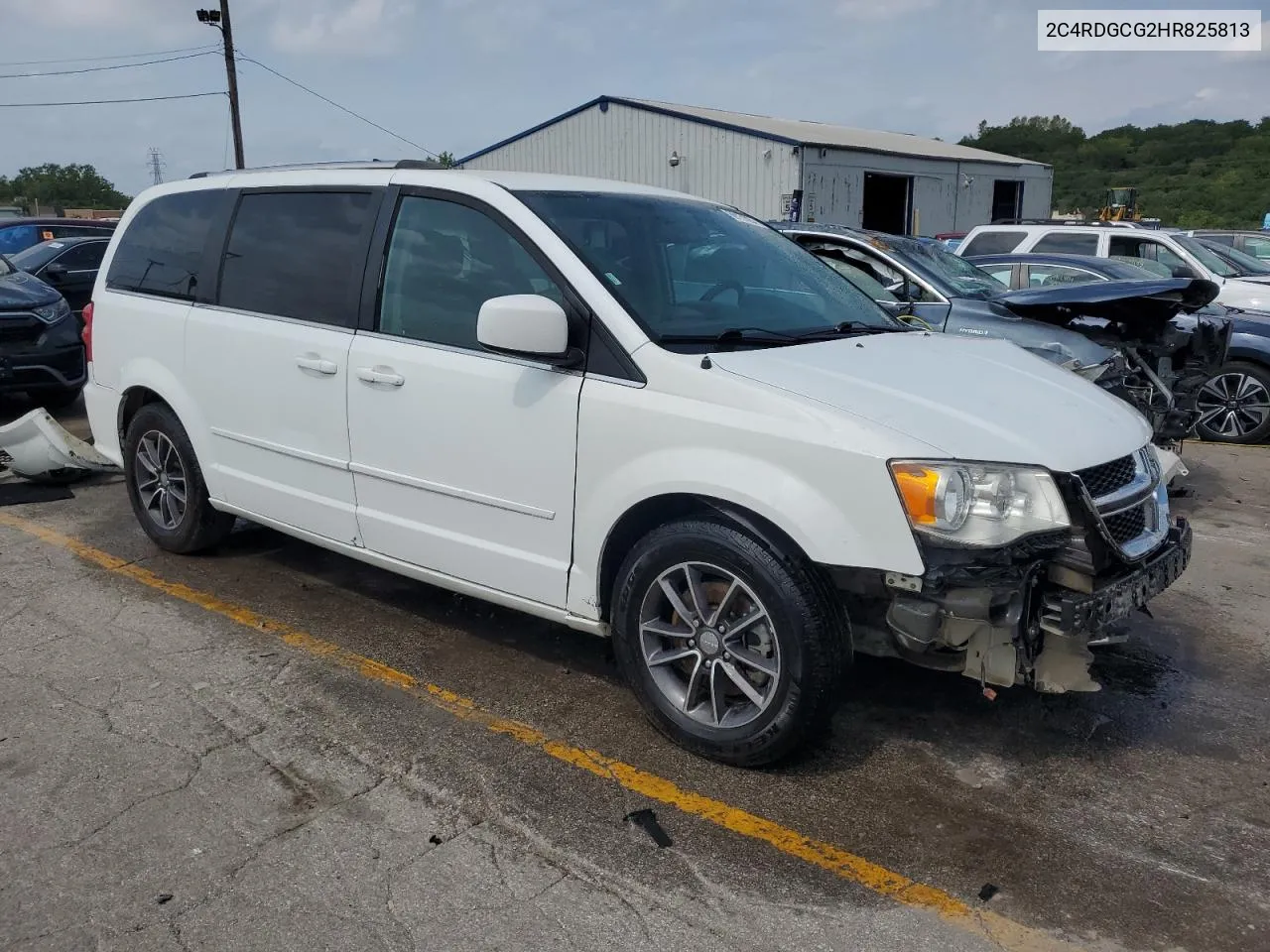 2017 Dodge Grand Caravan Sxt VIN: 2C4RDGCG2HR825813 Lot: 69121964