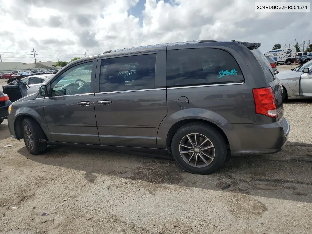 2C4RDGCG2HR554574 2017 Dodge Grand Caravan Sxt