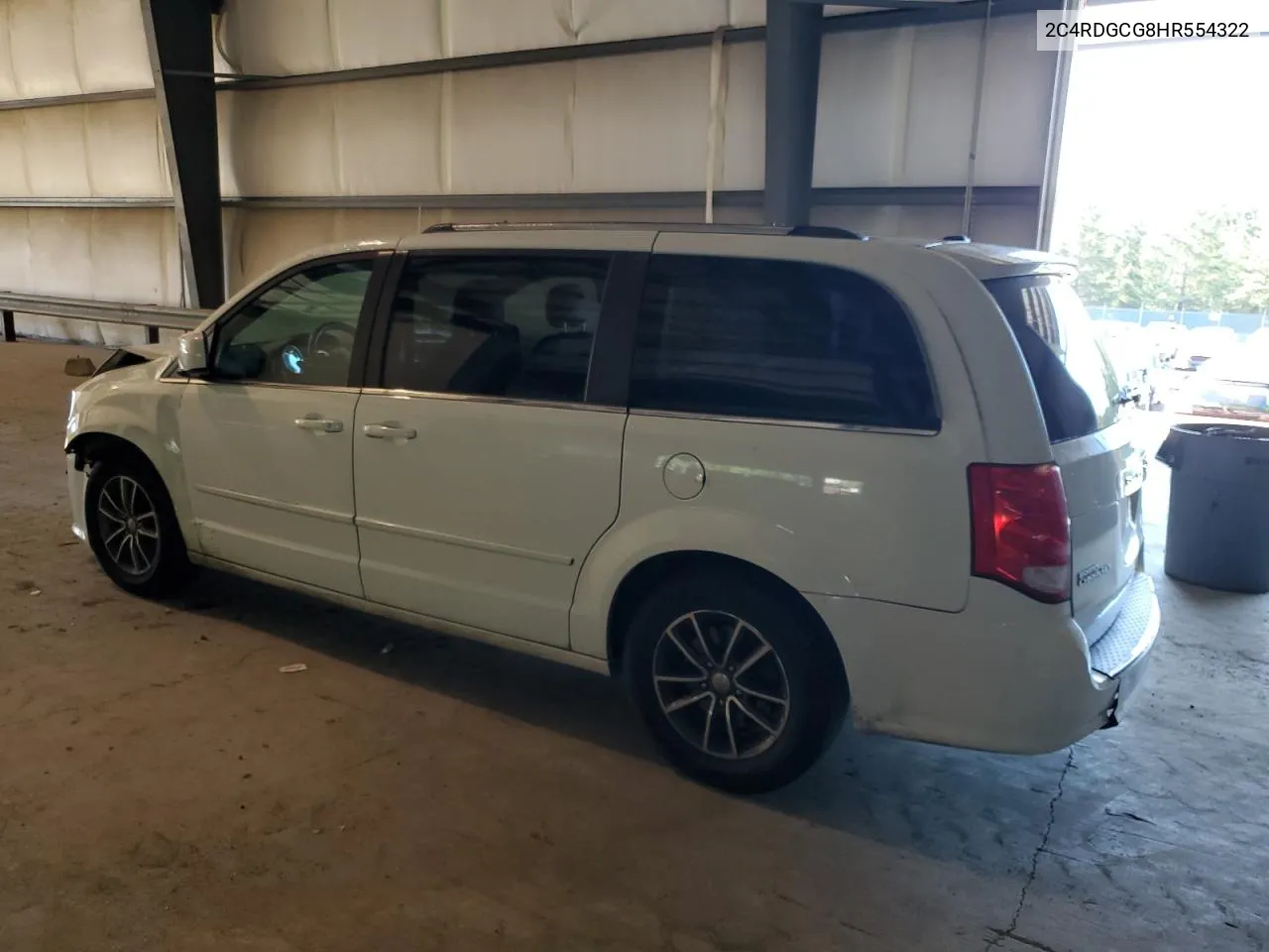 2C4RDGCG8HR554322 2017 Dodge Grand Caravan Sxt