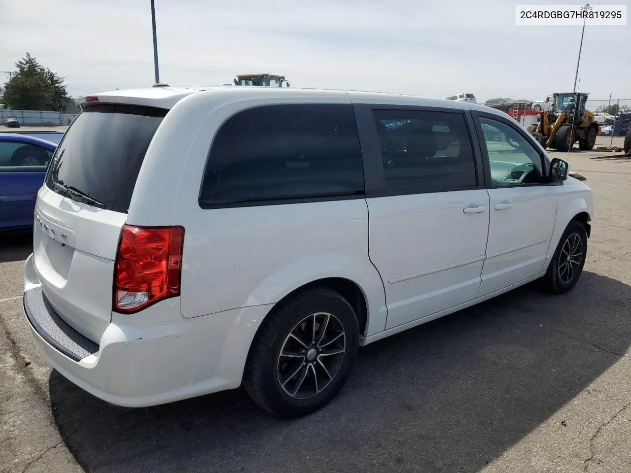 2C4RDGBG7HR819295 2017 Dodge Grand Caravan Se