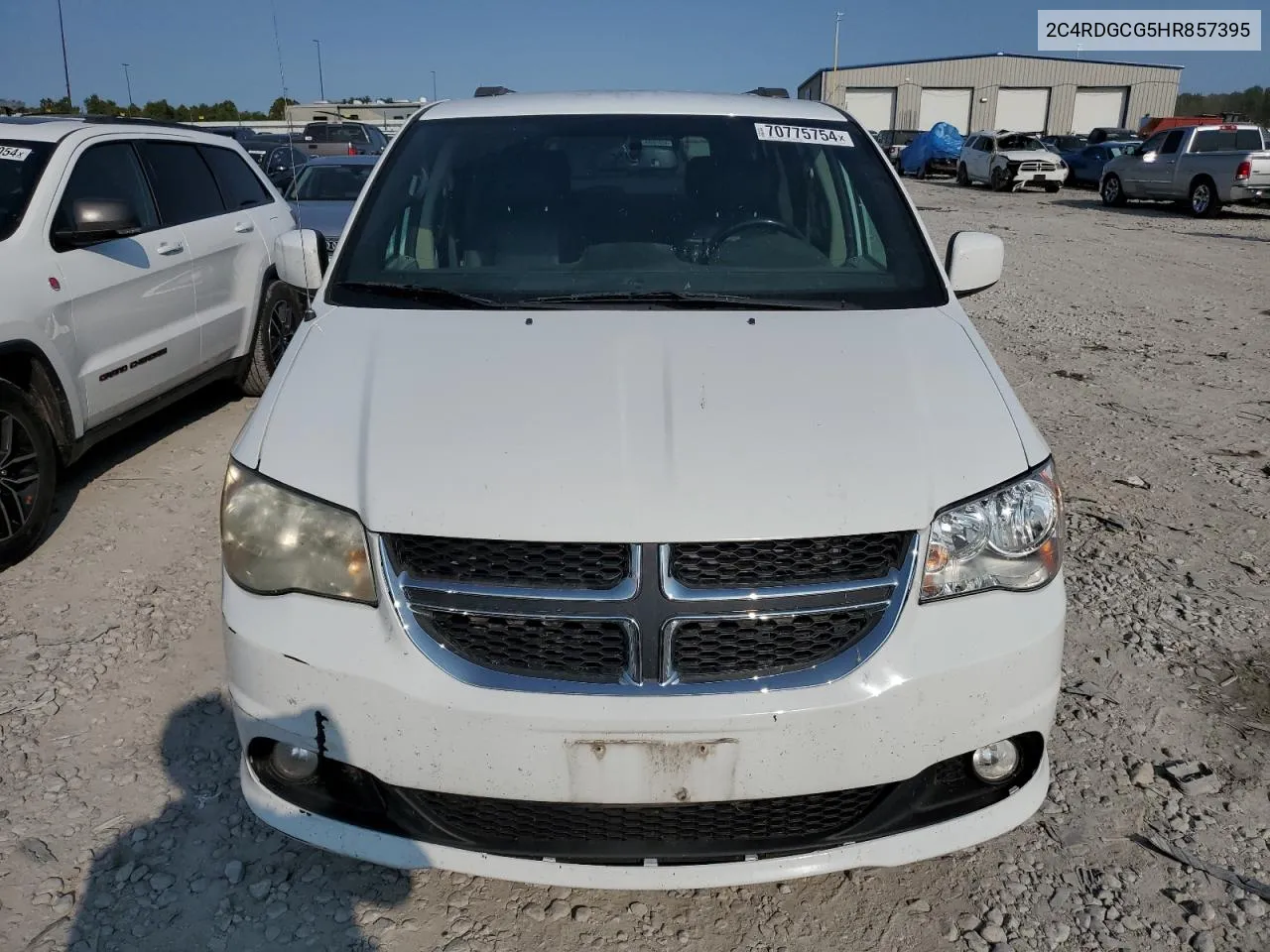 2C4RDGCG5HR857395 2017 Dodge Grand Caravan Sxt