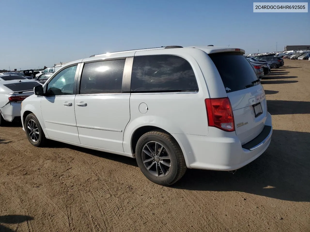 2C4RDGCG4HR692505 2017 Dodge Grand Caravan Sxt