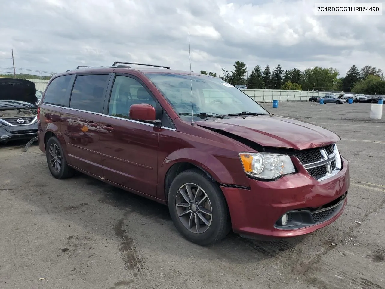 2C4RDGCG1HR864490 2017 Dodge Grand Caravan Sxt