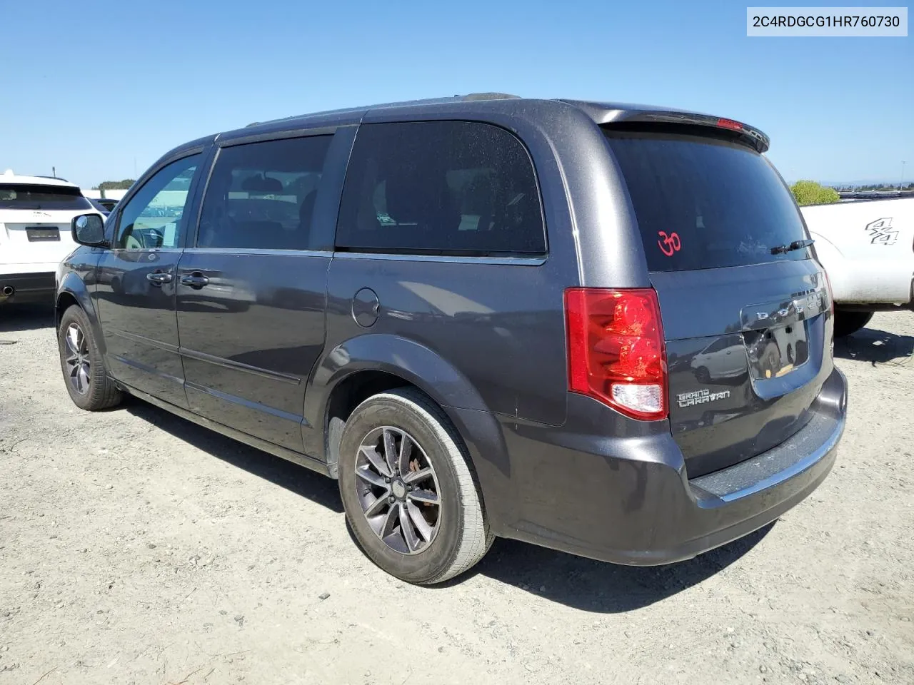 2C4RDGCG1HR760730 2017 Dodge Grand Caravan Sxt