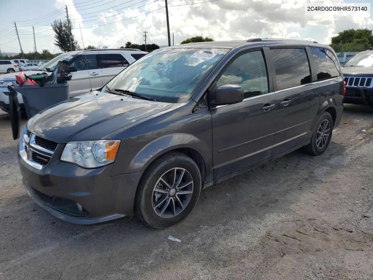 2017 Dodge Grand Caravan Sxt VIN: 2C4RDGCG9HR573140 Lot: 71601584