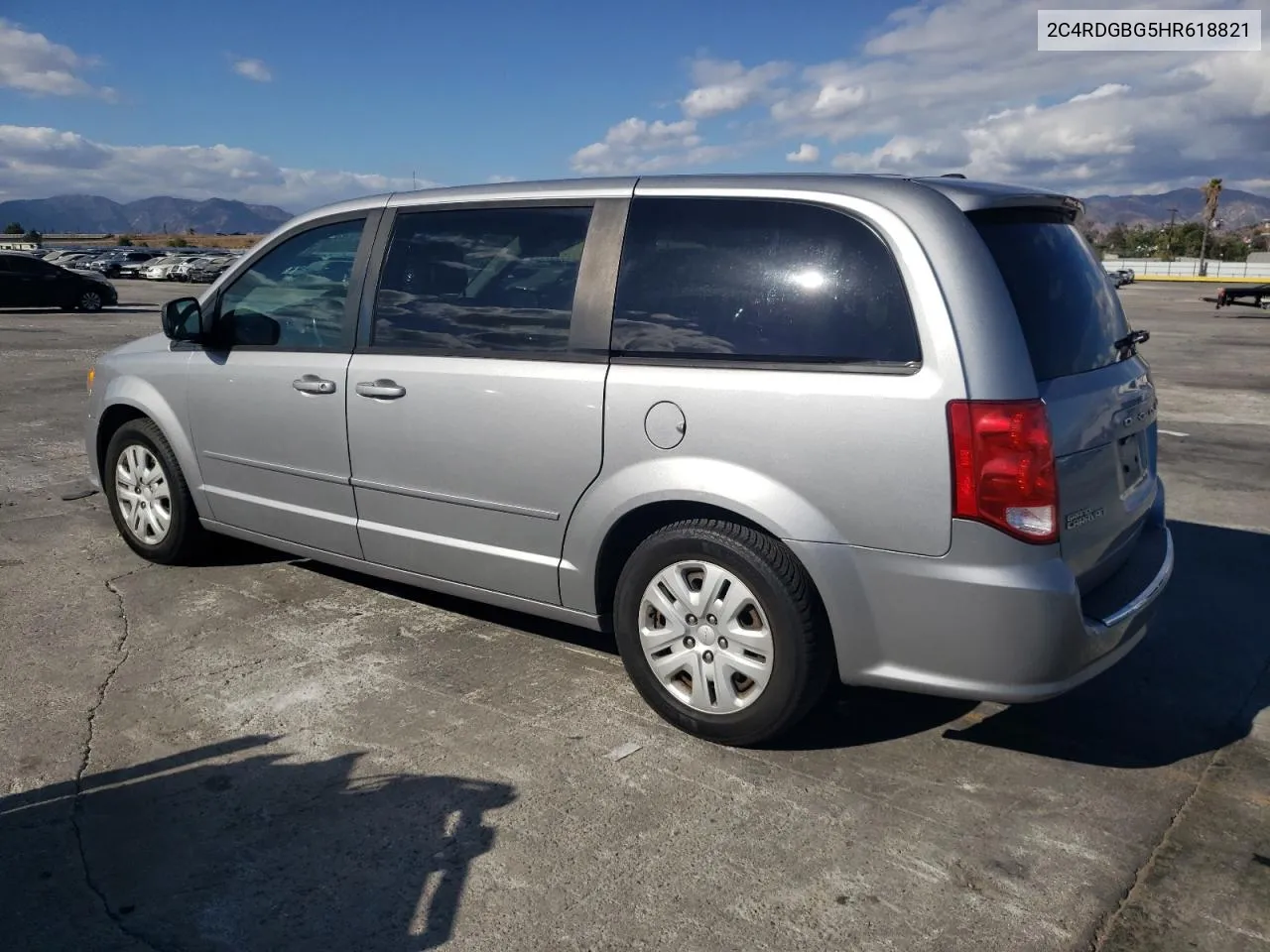 2C4RDGBG5HR618821 2017 Dodge Grand Caravan Se