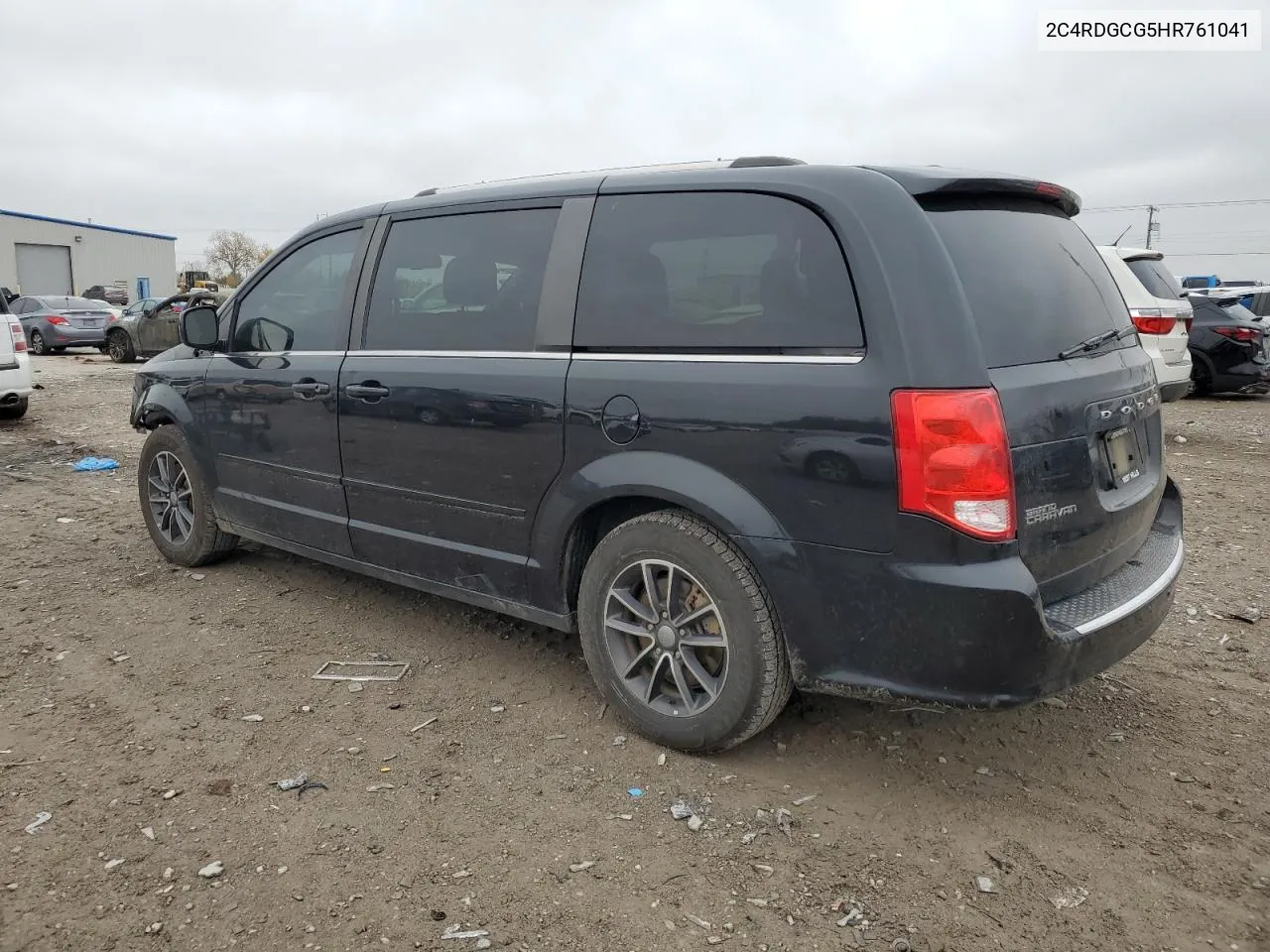 2C4RDGCG5HR761041 2017 Dodge Grand Caravan Sxt