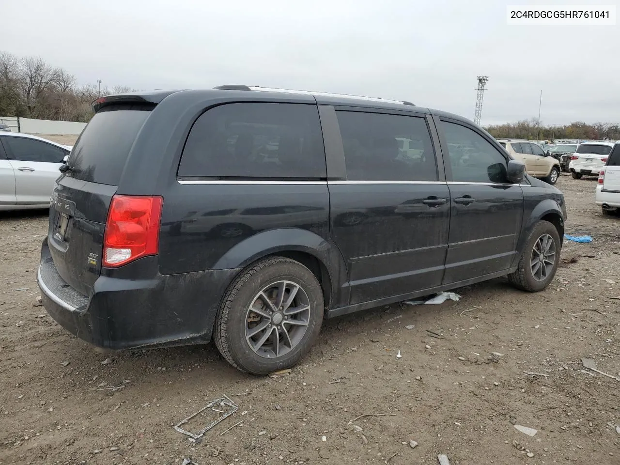 2017 Dodge Grand Caravan Sxt VIN: 2C4RDGCG5HR761041 Lot: 76703503