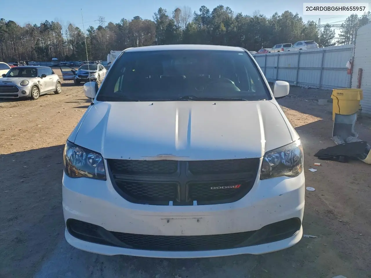 2C4RDGBG6HR655957 2017 Dodge Grand Caravan Se