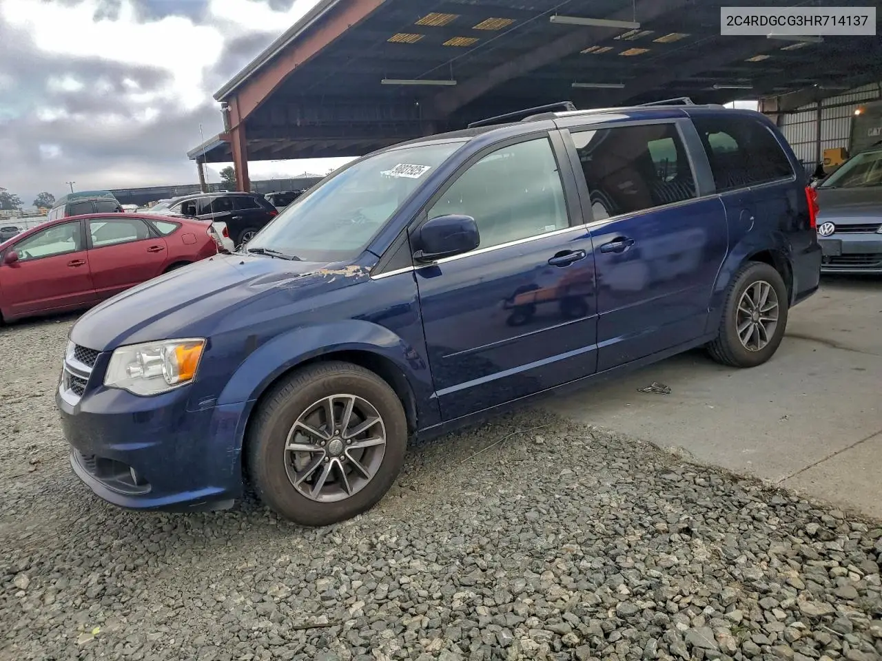 2C4RDGCG3HR714137 2017 Dodge Grand Caravan Sxt