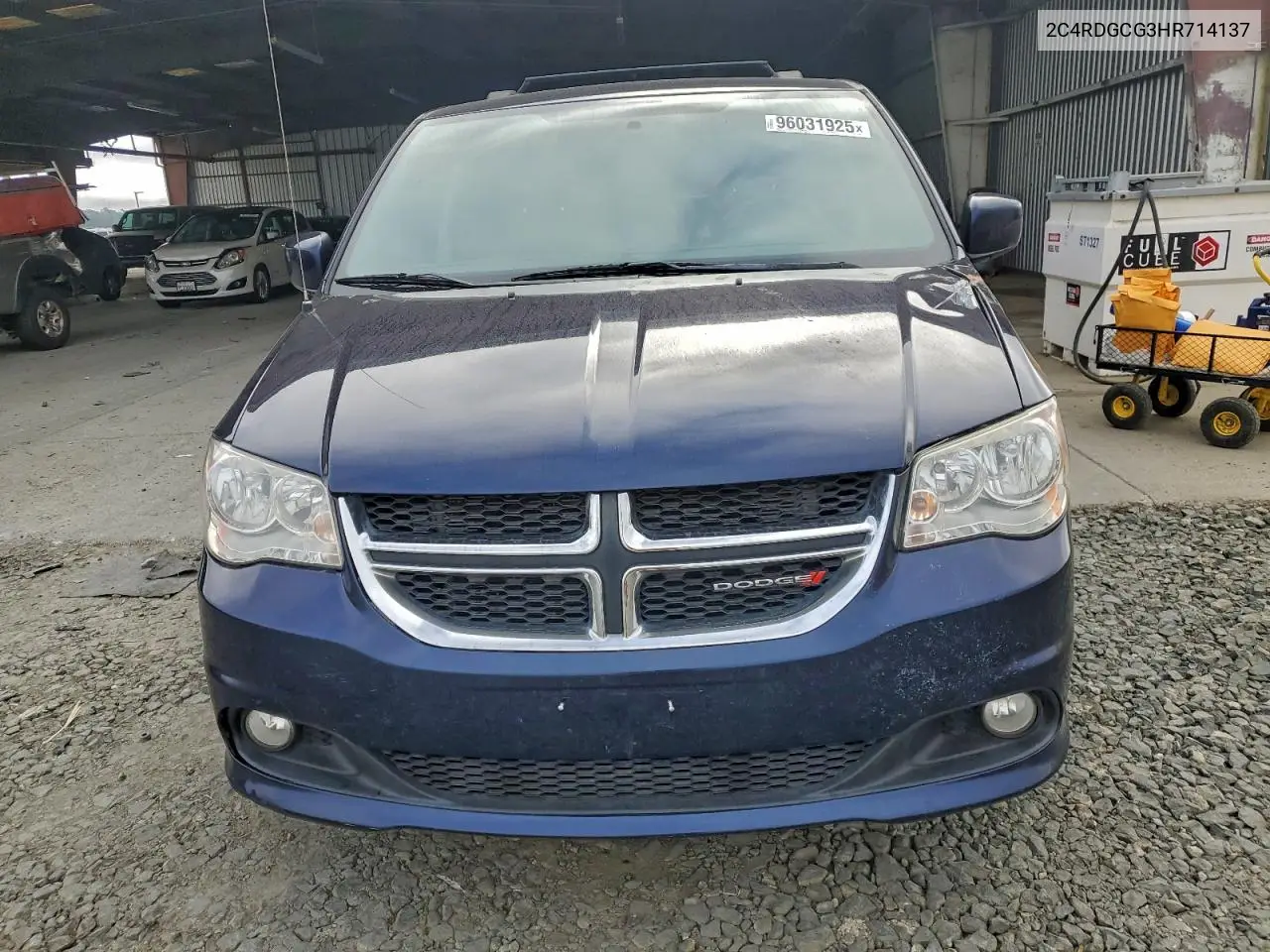 2C4RDGCG3HR714137 2017 Dodge Grand Caravan Sxt