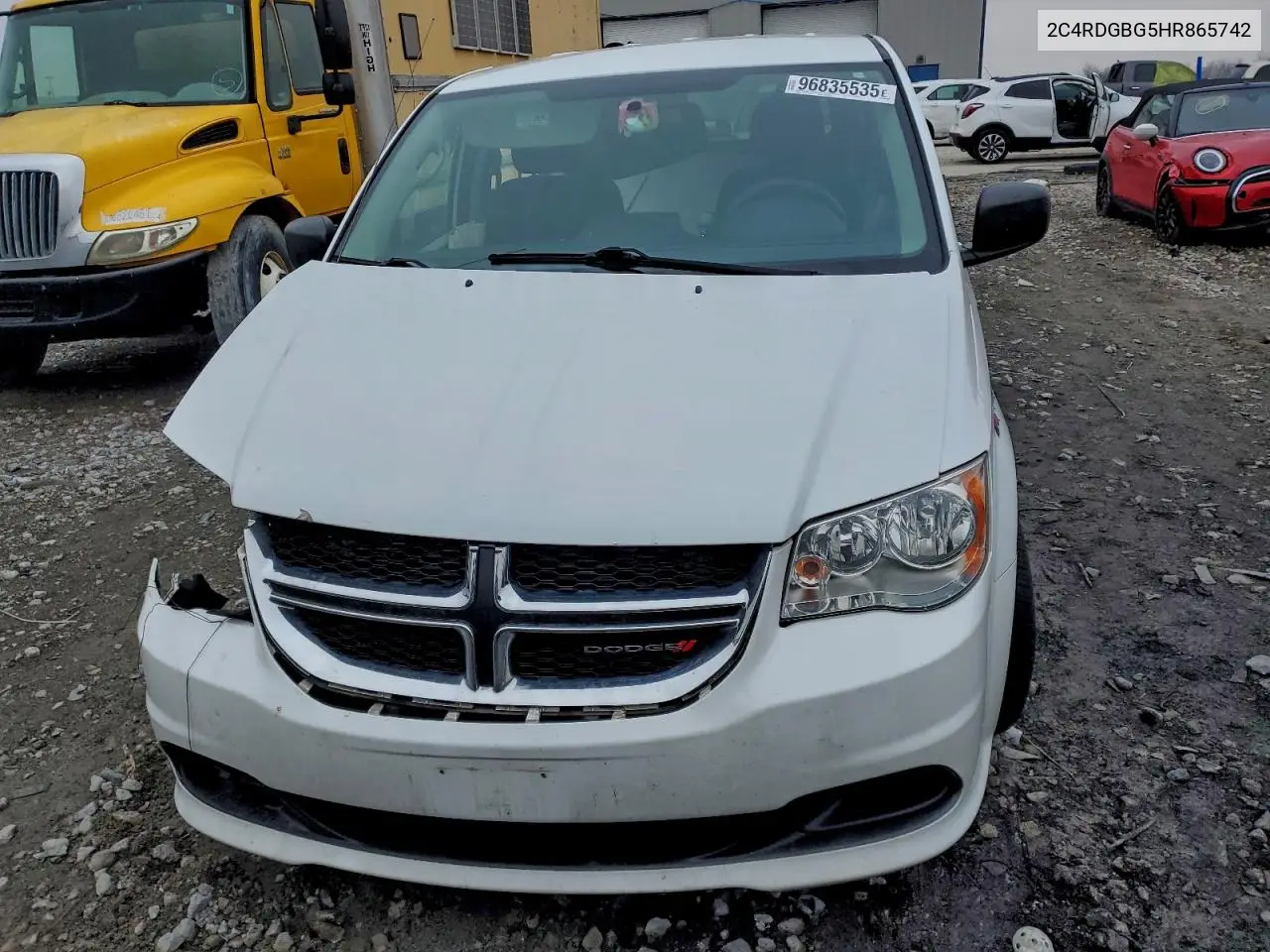 2C4RDGBG5HR865742 2017 Dodge Grand Caravan Se