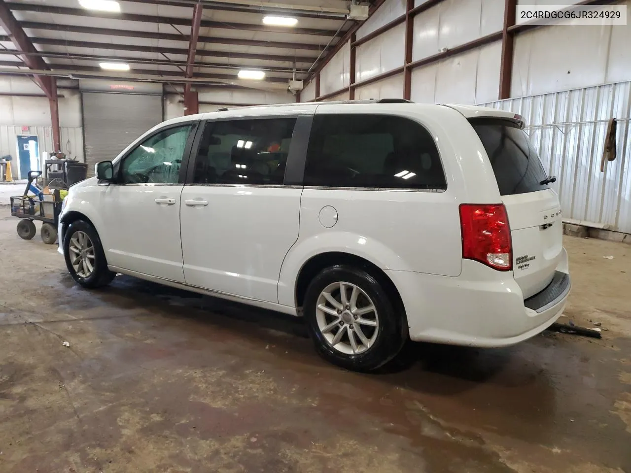 2C4RDGCG6JR324929 2018 Dodge Grand Caravan Sxt