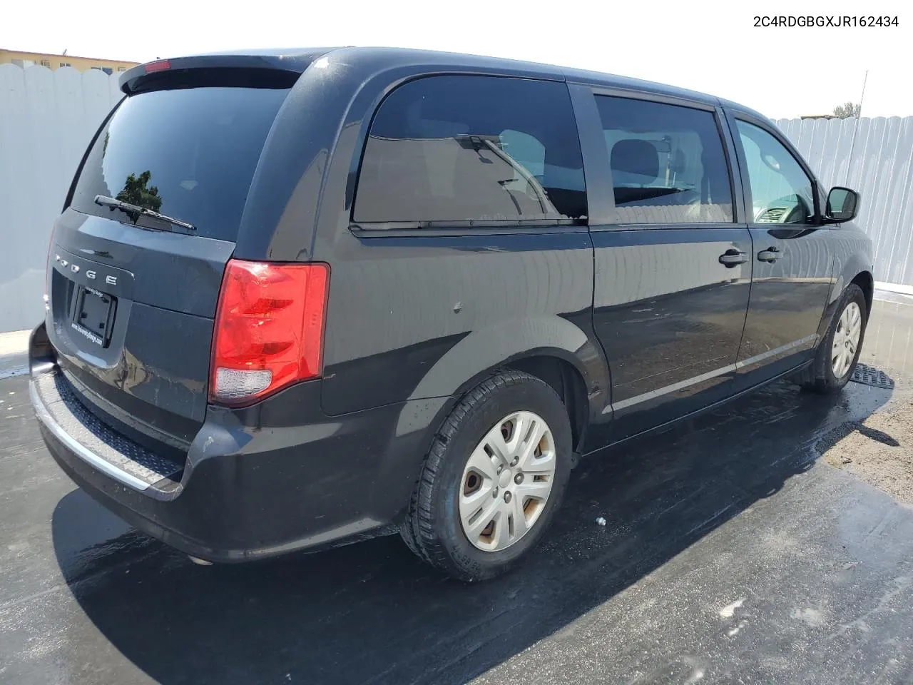 2C4RDGBGXJR162434 2018 Dodge Grand Caravan Se