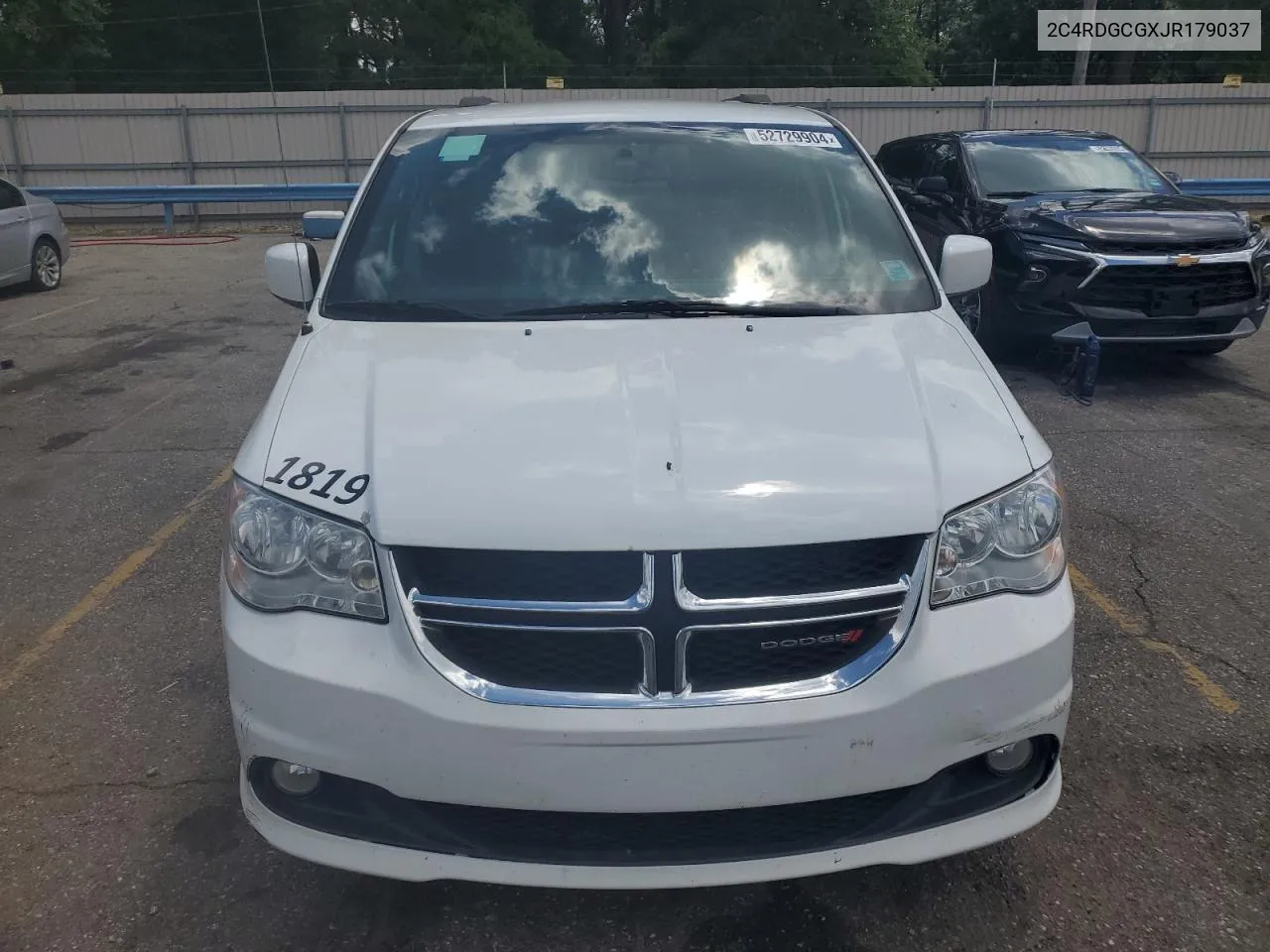 2C4RDGCGXJR179037 2018 Dodge Grand Caravan Sxt