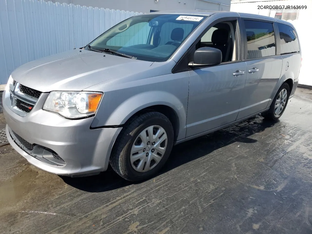 2C4RDGBG7JR163699 2018 Dodge Grand Caravan Se