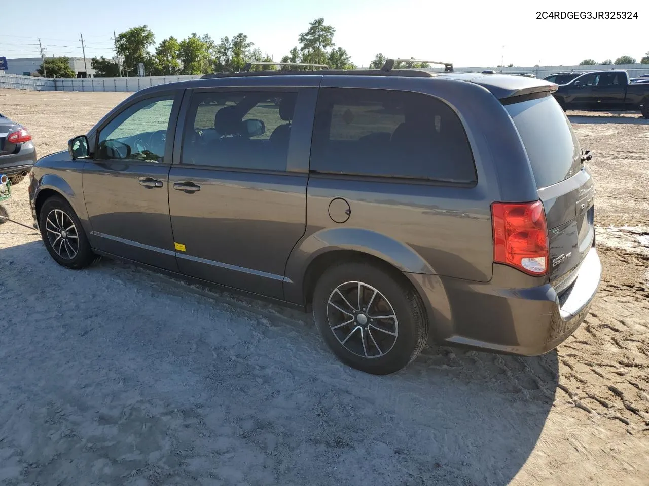 2C4RDGEG3JR325324 2018 Dodge Grand Caravan Gt