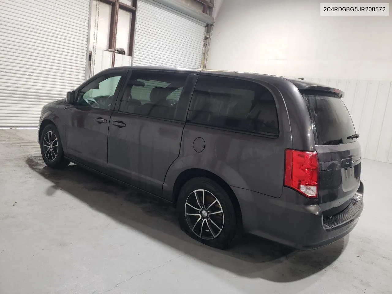 2C4RDGBG5JR200572 2018 Dodge Grand Caravan Se