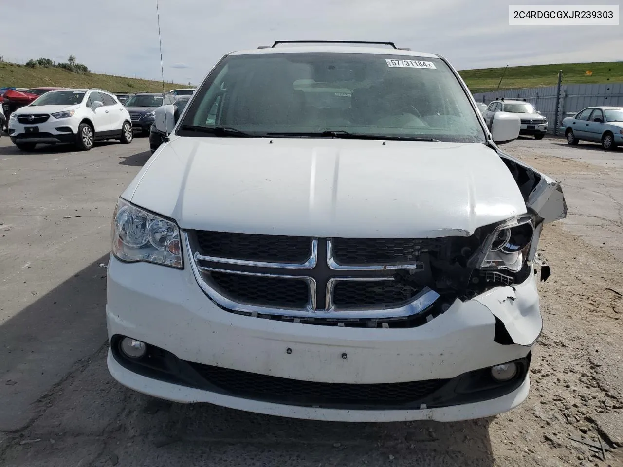 2C4RDGCGXJR239303 2018 Dodge Grand Caravan Sxt