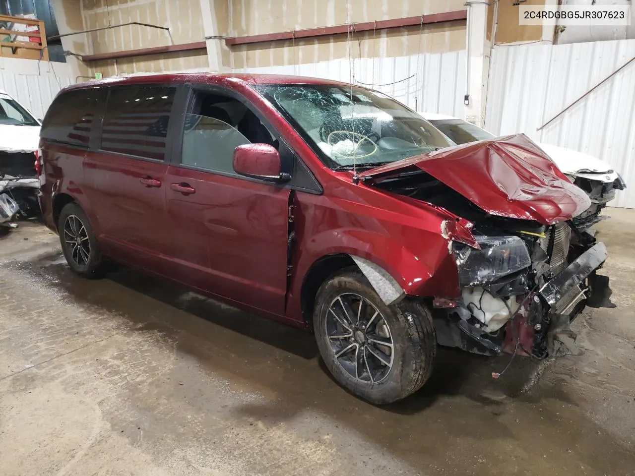 2C4RDGBG5JR307623 2018 Dodge Grand Caravan Se