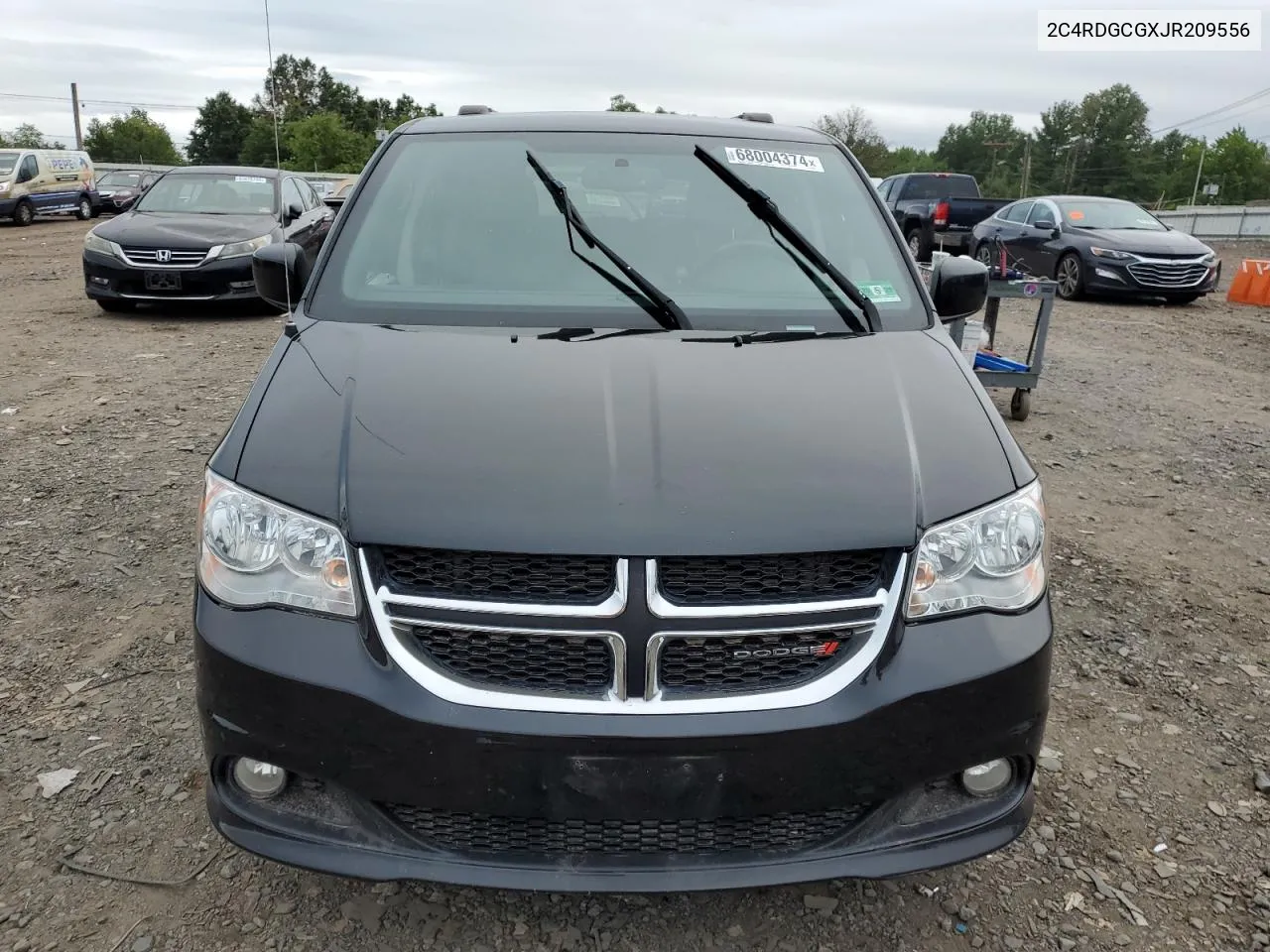 2C4RDGCGXJR209556 2018 Dodge Grand Caravan Sxt