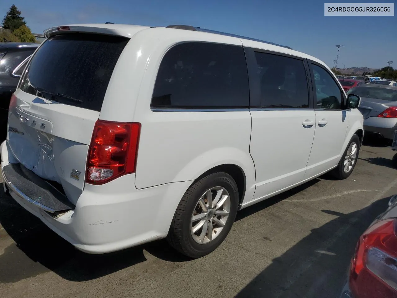 2C4RDGCG5JR326056 2018 Dodge Grand Caravan Sxt