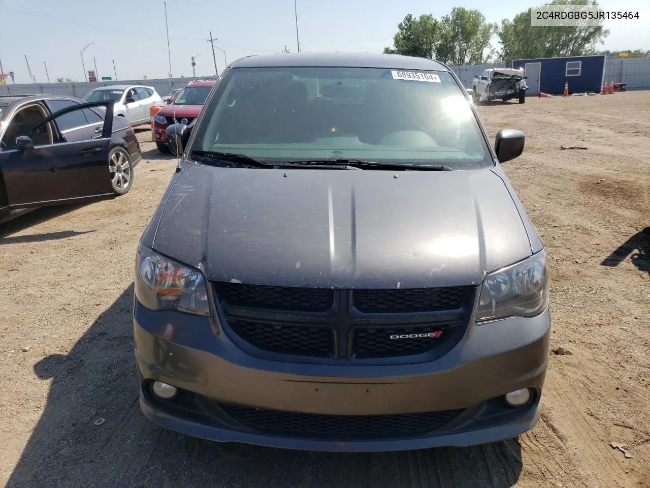 2C4RDGBG5JR135464 2018 Dodge Grand Caravan Se