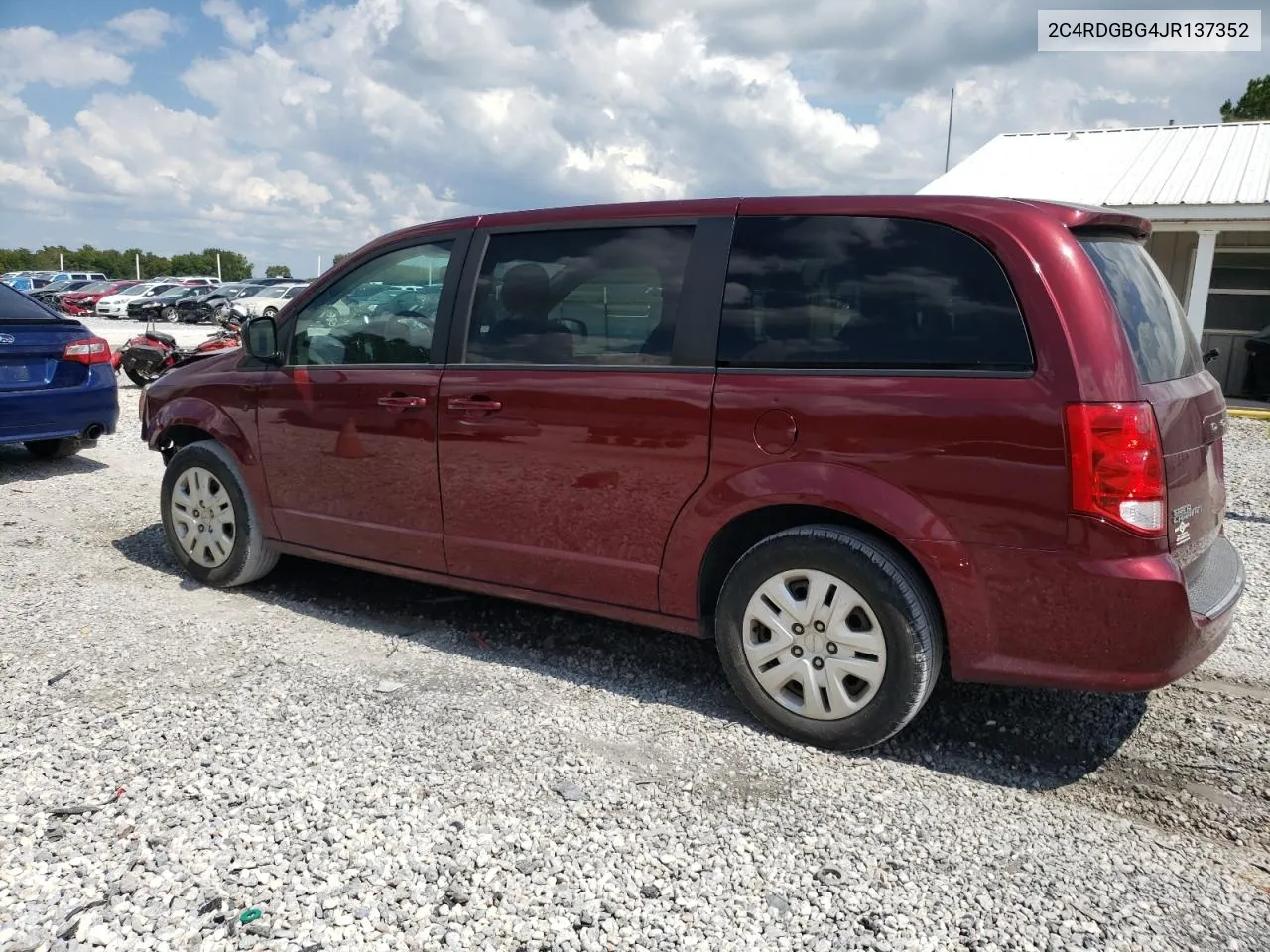 2C4RDGBG4JR137352 2018 Dodge Grand Caravan Se