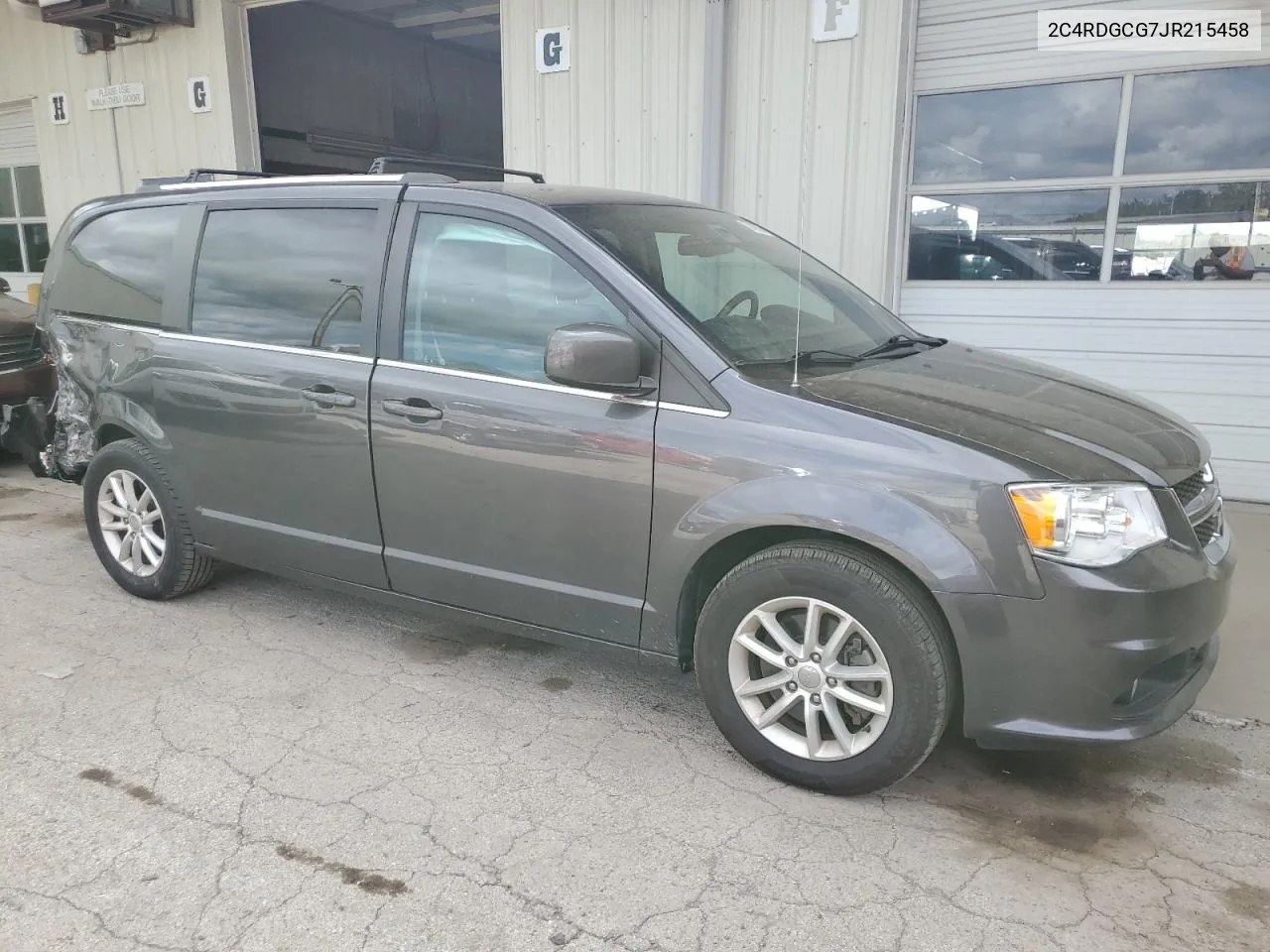 2C4RDGCG7JR215458 2018 Dodge Grand Caravan Sxt