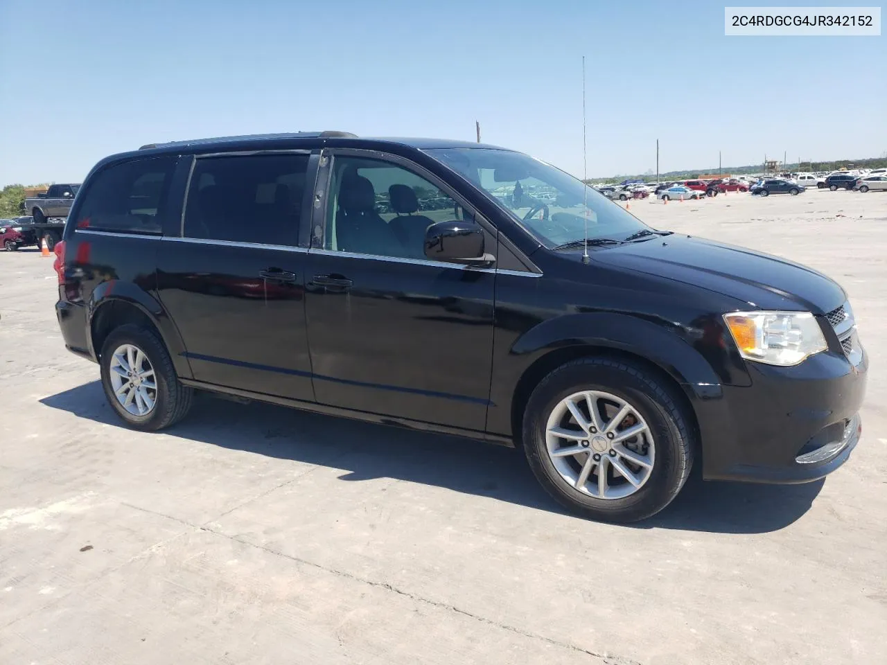 2018 Dodge Grand Caravan Sxt VIN: 2C4RDGCG4JR342152 Lot: 70587894