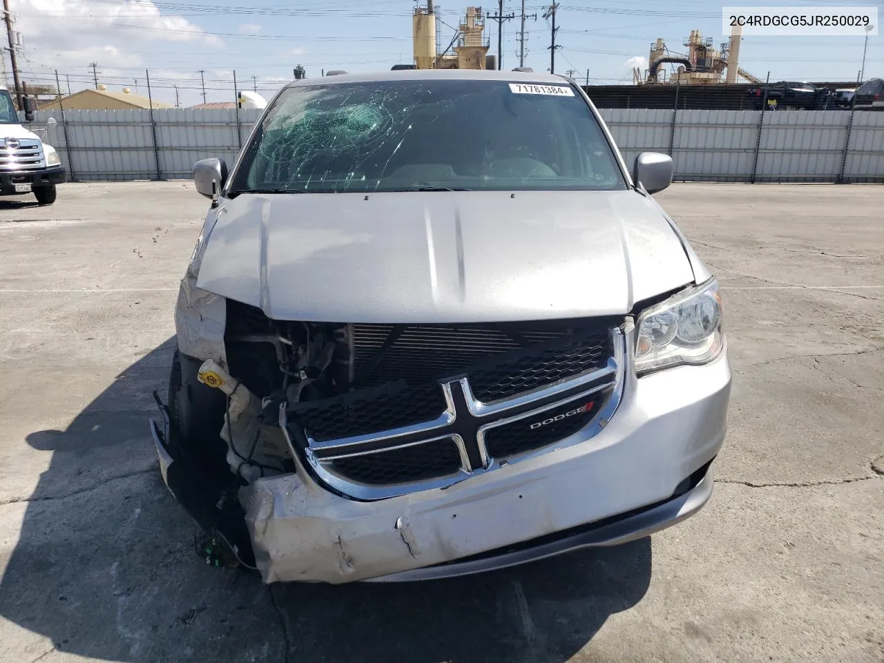 2018 Dodge Grand Caravan Sxt VIN: 2C4RDGCG5JR250029 Lot: 71781384