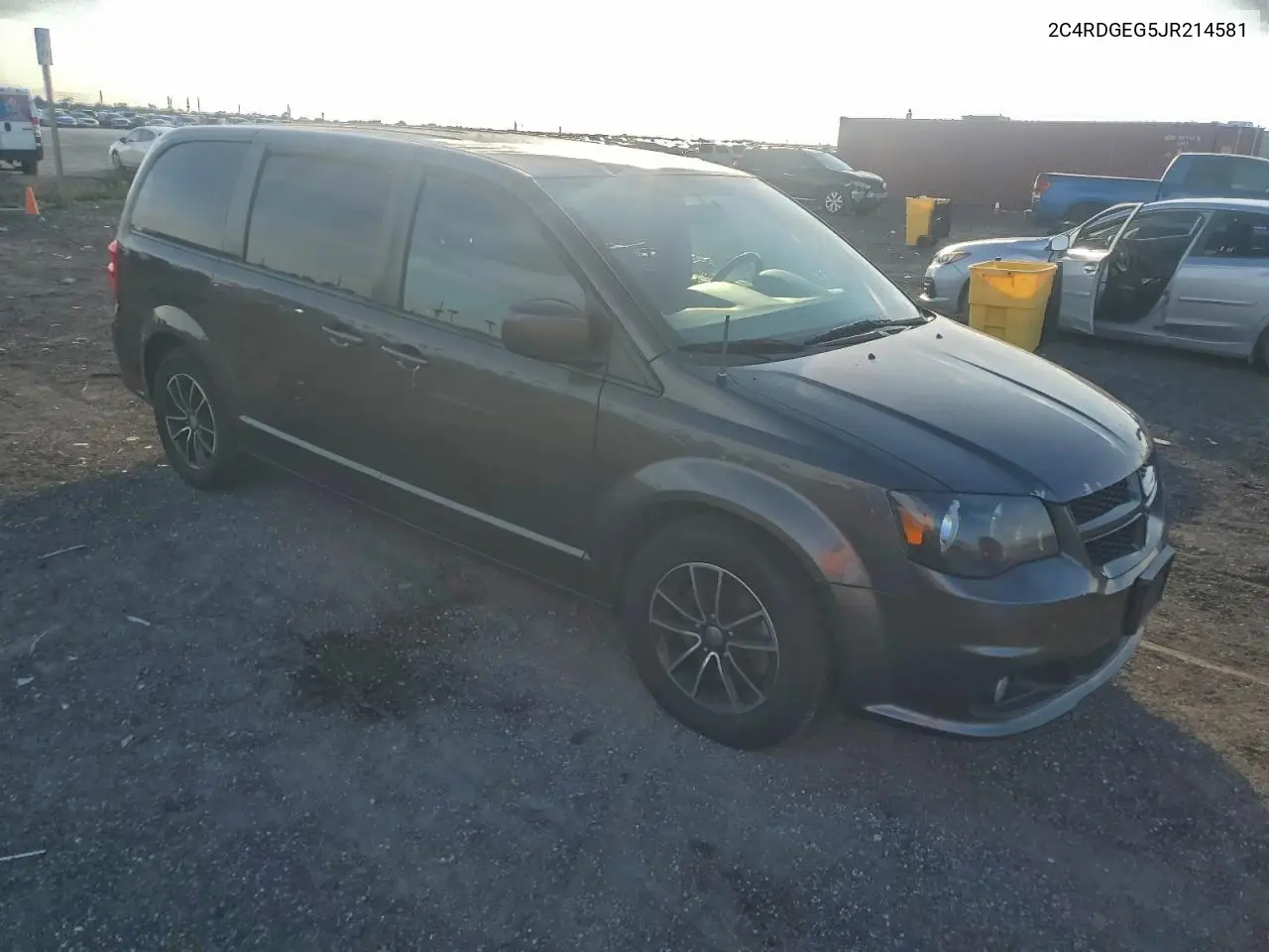 2C4RDGEG5JR214581 2018 Dodge Grand Caravan Gt